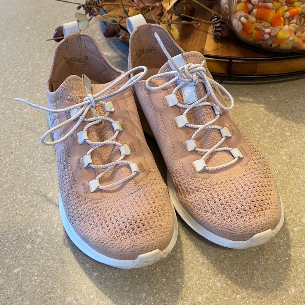 Cole Haan blush pink zero grande tennis shoes